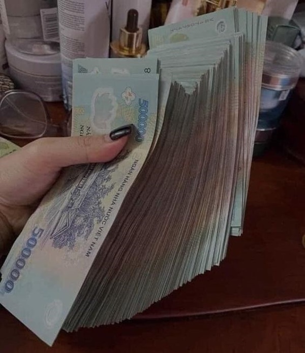 Tờ 500k có mệnh giá cao nhất trong các loại tiền Việt Nam.